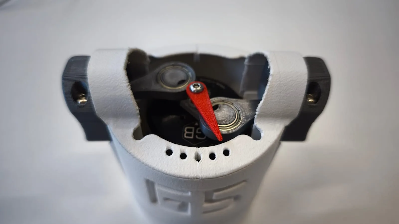 Force-Feedback Pinch Controller